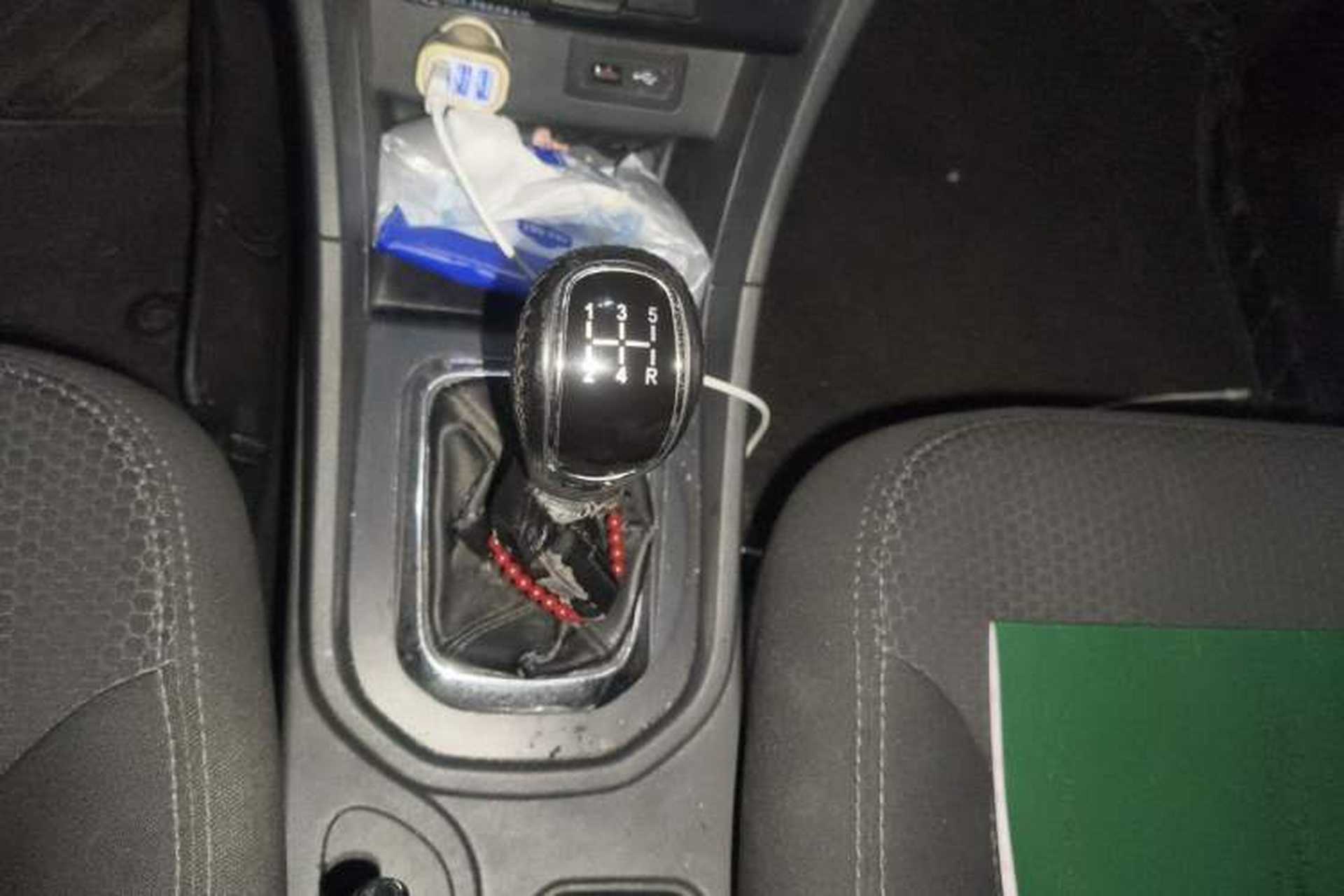 Used Chery Arrizo 3 2015 1.5L Manual Genuine Version Gear Lever