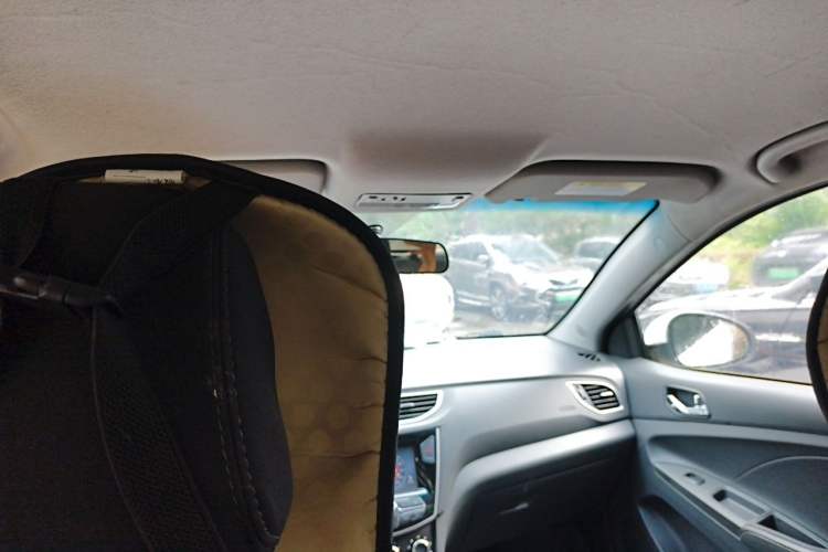 Used Chery Arrizo 3 2015 1.5L Manual High-End Version Headliner