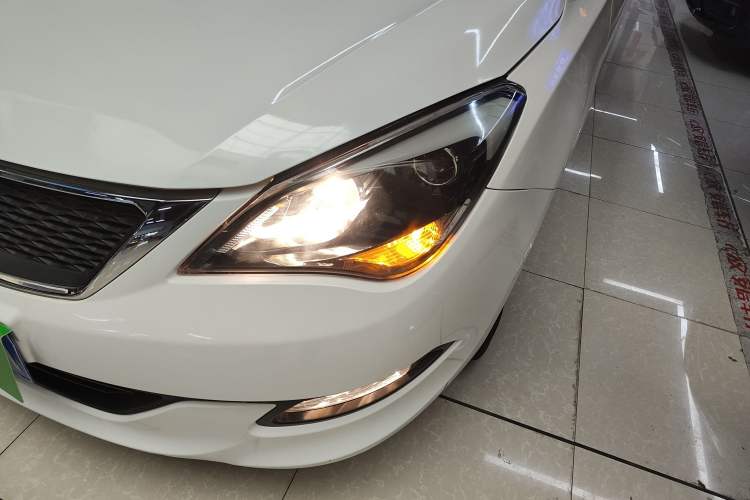 Used Chery Arrizo 3 2015 1.5L Manual High-End Version Left Front Headlight
