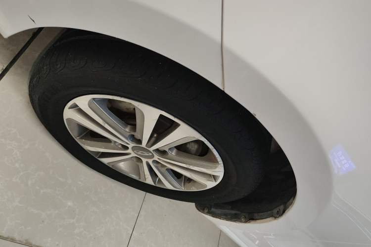 Used Chery Arrizo 3 2015 1.5L Manual High-End Version Left Front Wheel Hub