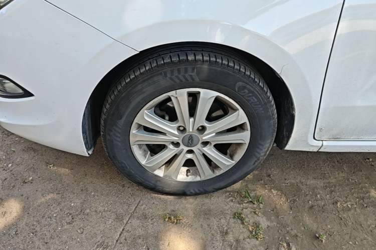 Used Chery Arrizo 3 2015 1.5L Manual Genuine Version Left Front Wheel Hub