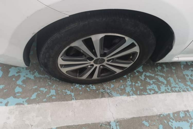 Used Chery Arrizo 3 2015 1.5L Manual Genuine Version Left Front Wheel Hub