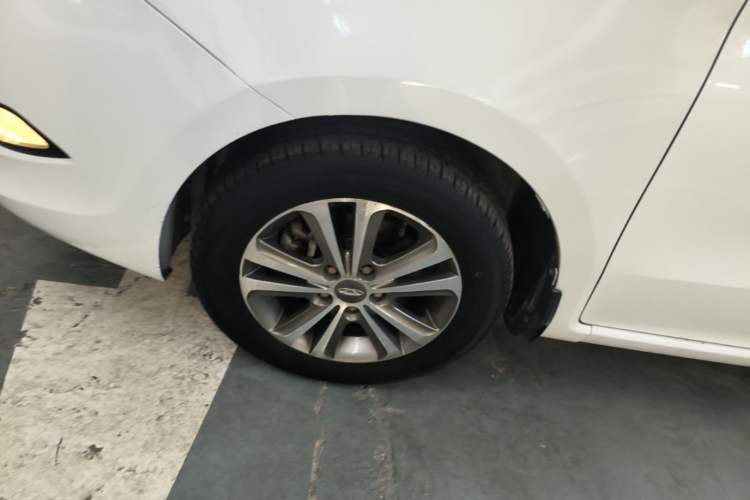 Used Chery Arrizo 3 2015 1.5L Manual High-End Version Left Front Wheel Hub