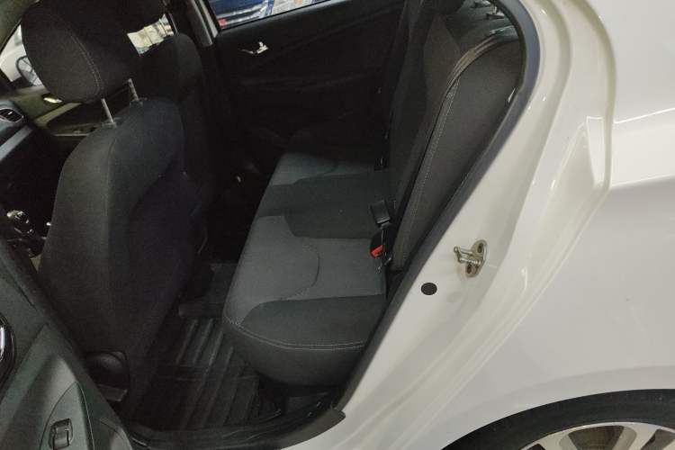 Used Chery Arrizo 3 2015 1.5L Manual High-End Version Left Rear Seat
