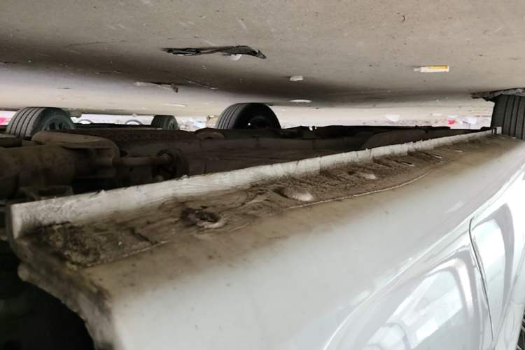 Used Chery Arrizo 3 2015 1.5L Manual High-End Version Left Side Sill
