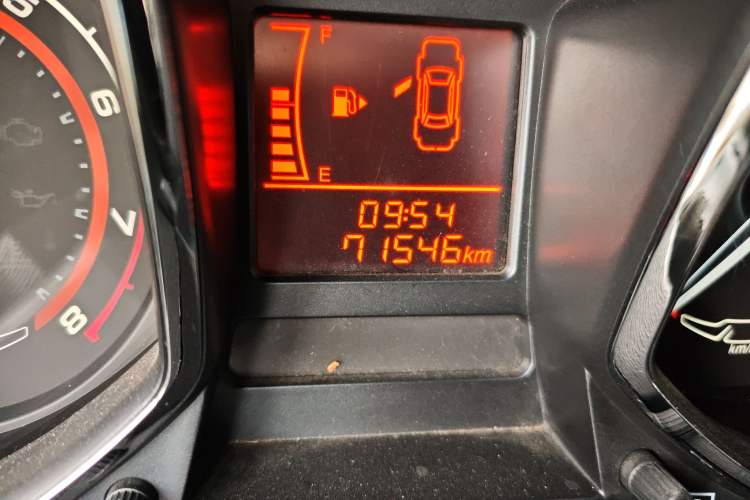 Used Chery Arrizo 3 2015 1.5L Manual Genuine Version Odometer Close Up