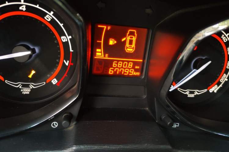 Used Chery Arrizo 3 2015 1.5L Manual High-End Version Odometer Close Up