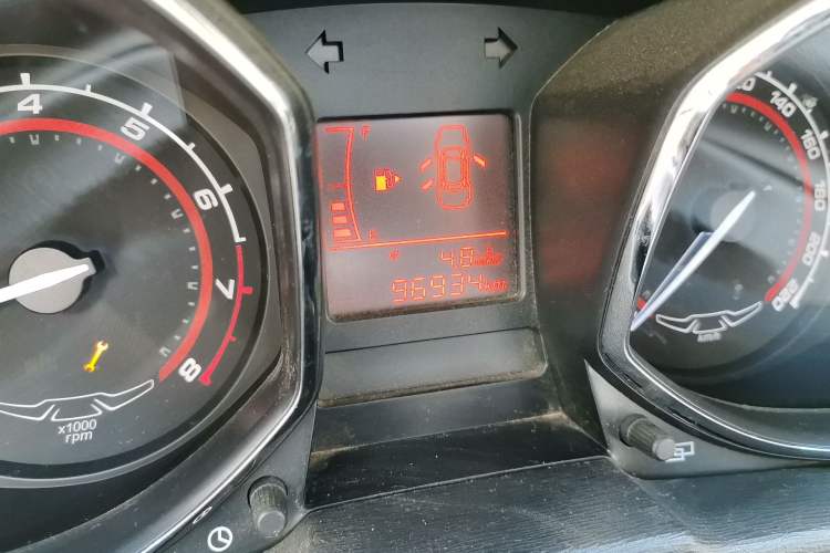 Used Chery Arrizo 3 2015 1.5L Manual - Cool Edition Odometer Close Up