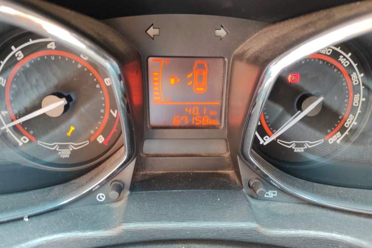 Used Chery Arrizo 3 2015 1.5L Manual High-End Version Odometer Close Up
