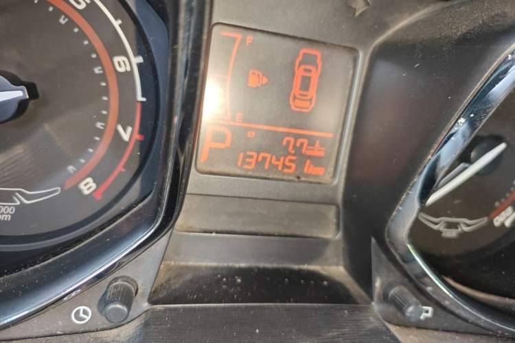Used Chery Arrizo 3 2015 1.5L Automatic "Gouxuan" Edition Odometer Close Up