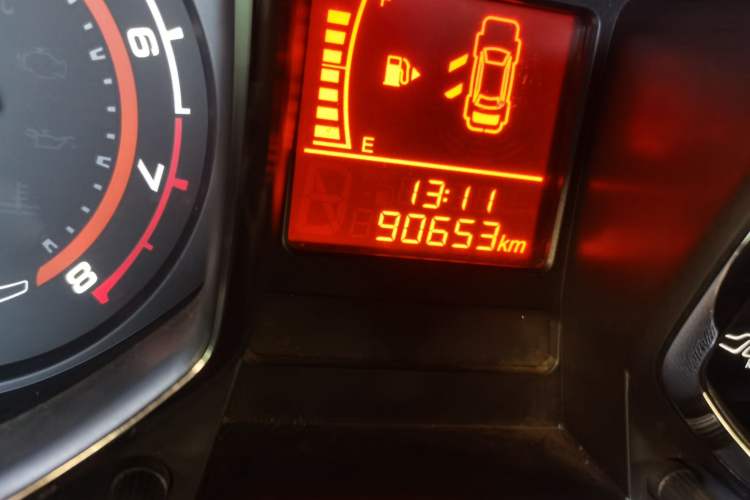 Used Chery Arrizo 3 2015 1.5L Manual Genuine Version Odometer Close Up