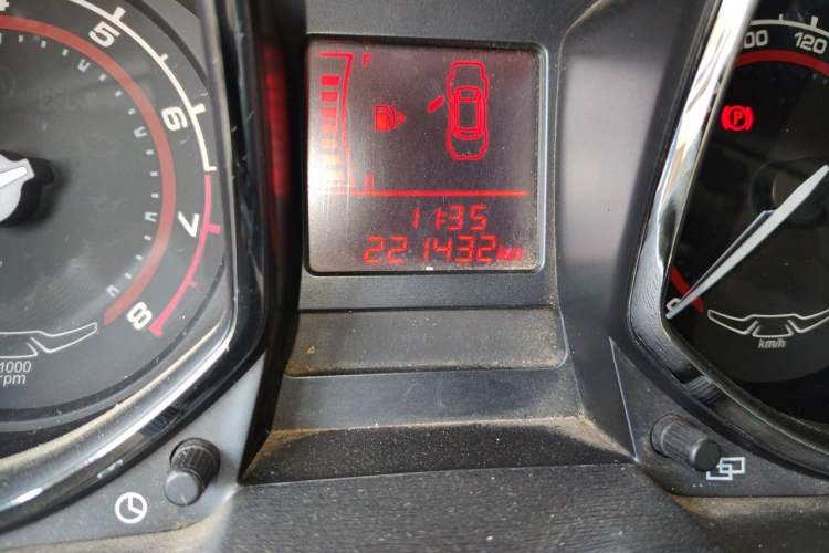 Used Chery Arrizo 3 2015 1.5L Manual High-End Version Odometer Close Up