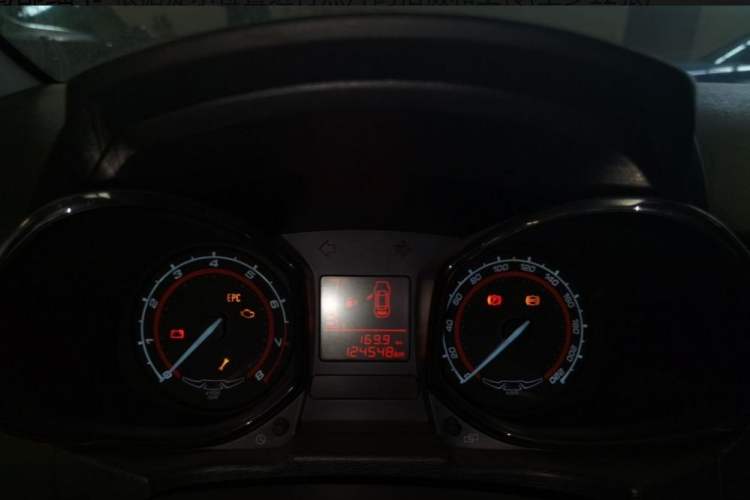 Used Chery Arrizo 3 2015 1.5L Manual Genuine Version Odometer Close Up