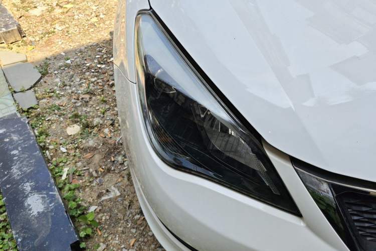 Used Chery Arrizo 3 2015 1.5L Manual Genuine Version Right Front Headlight