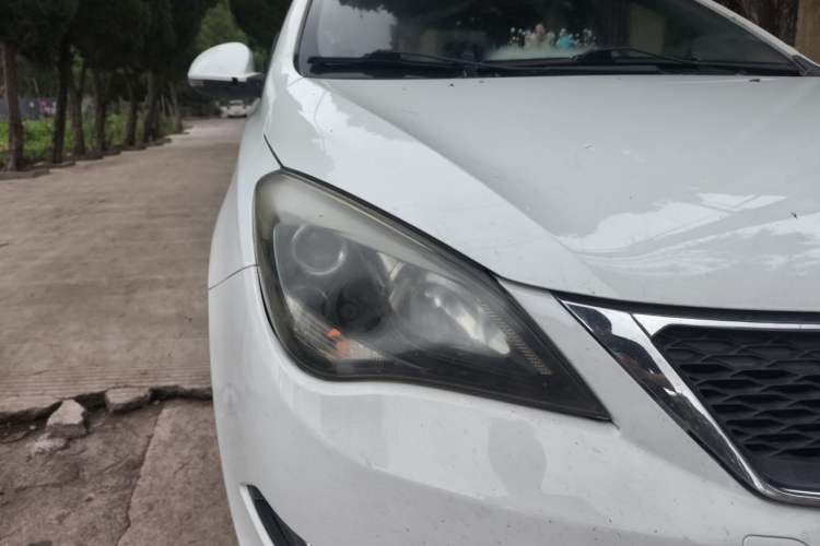 Used Chery Arrizo 3 2015 1.5L Manual High-End Version Right Front Headlight
