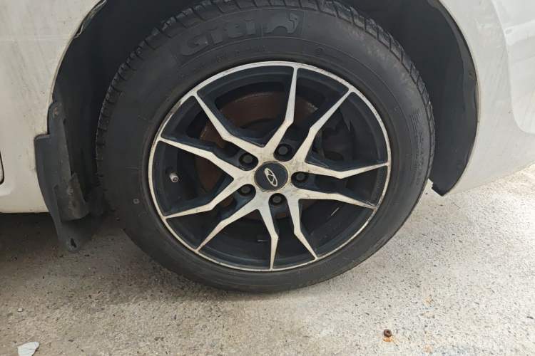 Used Chery Arrizo 3 2015 1.5L Manual - Value Edition Right Front Wheel Hub