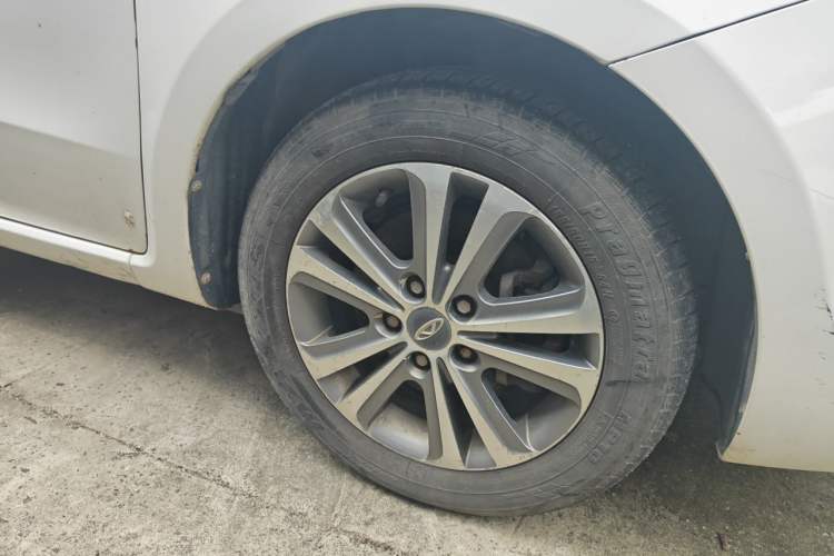 Used Chery Arrizo 3 2015 1.5L Manual Genuine Version Right Front Wheel Hub
