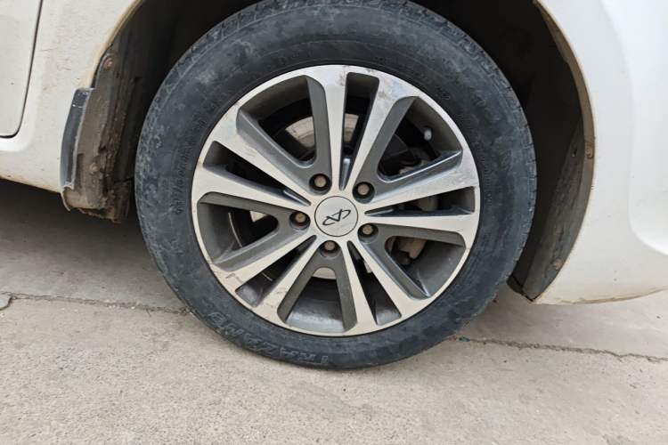 Used Chery Arrizo 3 2015 1.5L Manual Genuine Version Right Front Wheel Hub