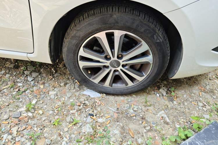 Used Chery Arrizo 3 2015 1.5L Manual Genuine Version Right Front Wheel Hub