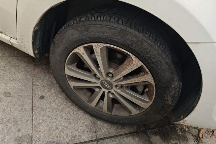 Used Chery Arrizo 3 2015 1.5L Manual High-End Version Right Front Wheel Hub