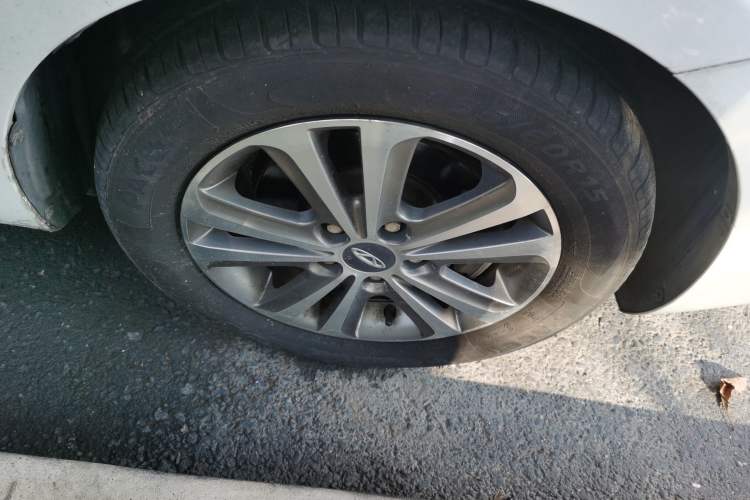 Used Chery Arrizo 3 2015 1.5L Manual High-End Version Right Front Wheel Hub