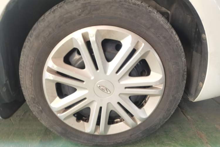 Used Chery Arrizo 3 2015 1.5L Manual Genuine Version Right Front Wheel Hub