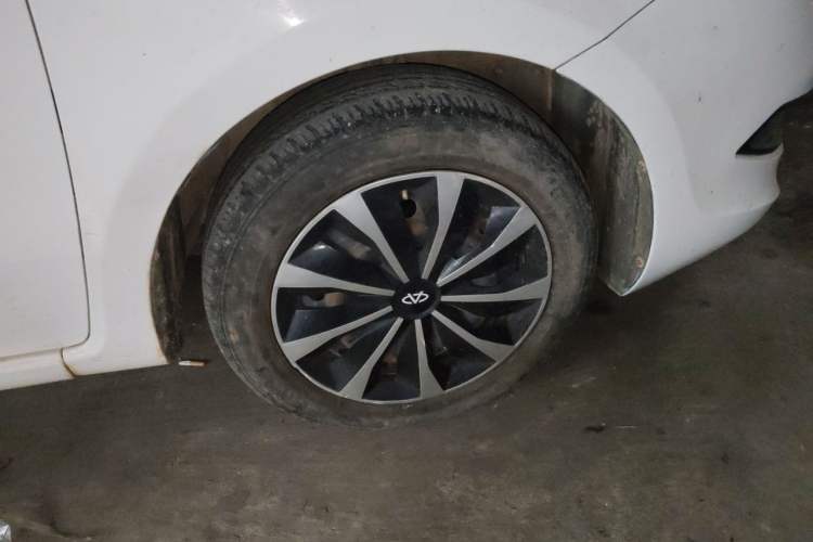 Used Chery Arrizo 3 2015 1.5L Manual Genuine Version Right Front Wheel Hub