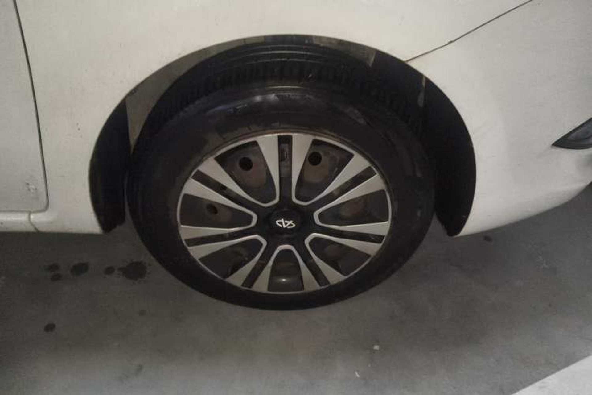 Used Chery Arrizo 3 2015 1.5L Manual Genuine Version Right Front Wheel Hub