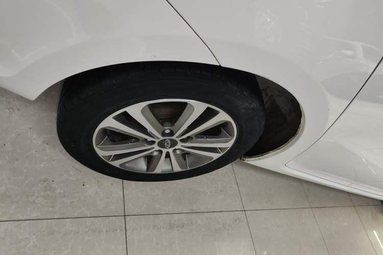 Used Chery Arrizo 3 2015 1.5L Manual High-End Version Right Rear Wheel Hub