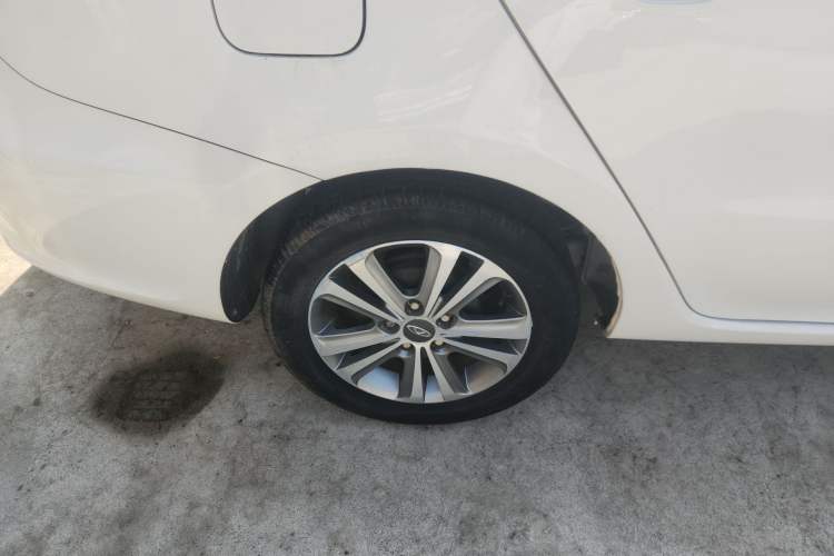 Used Chery Arrizo 3 2015 1.5L Manual High-End Version Right Rear Wheel Hub