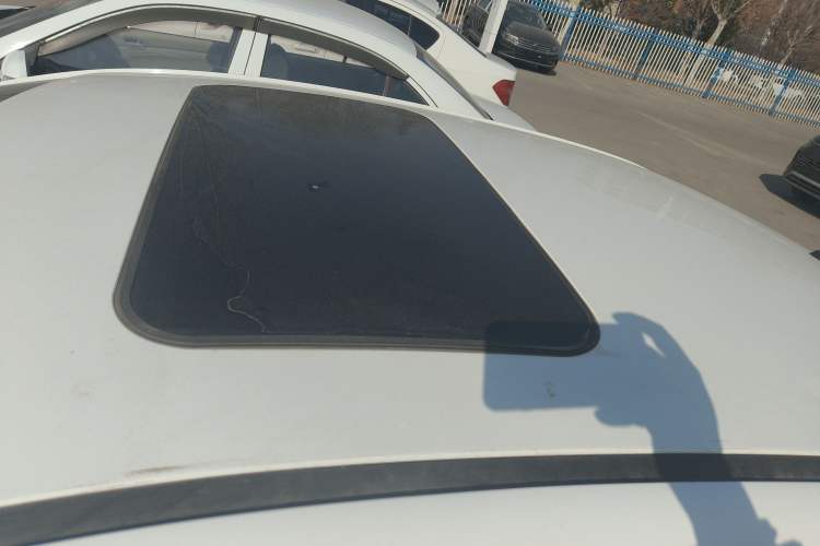 Used Chery Arrizo 3 2015 1.5L Manual - Cool Edition Roof