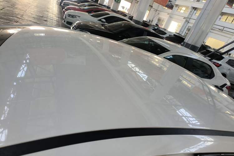 Used Chery Arrizo 3 2015 1.5L Manual High-End Version Roof