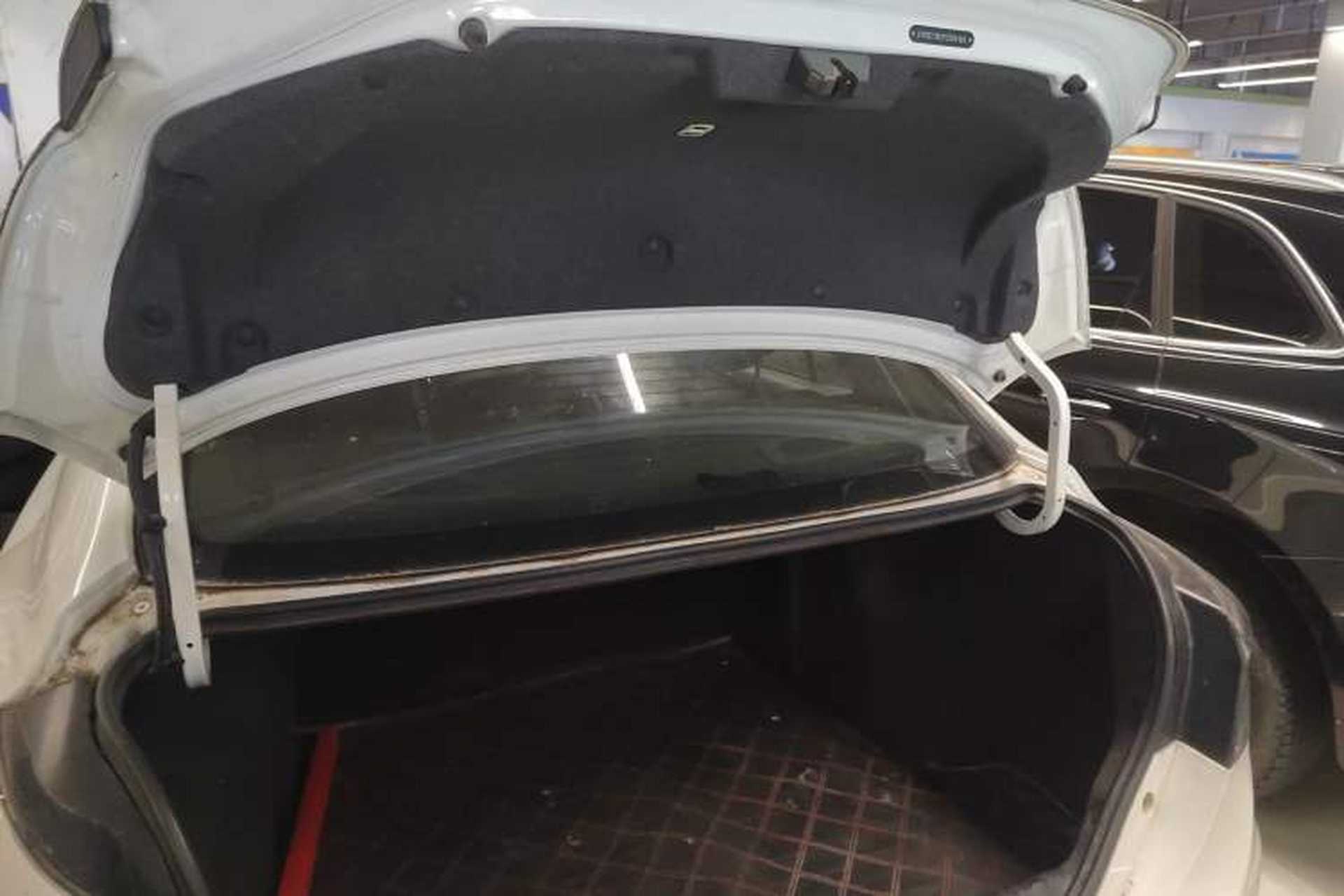 Used Chery Arrizo 3 2015 1.5L Manual High-End Version Trunk