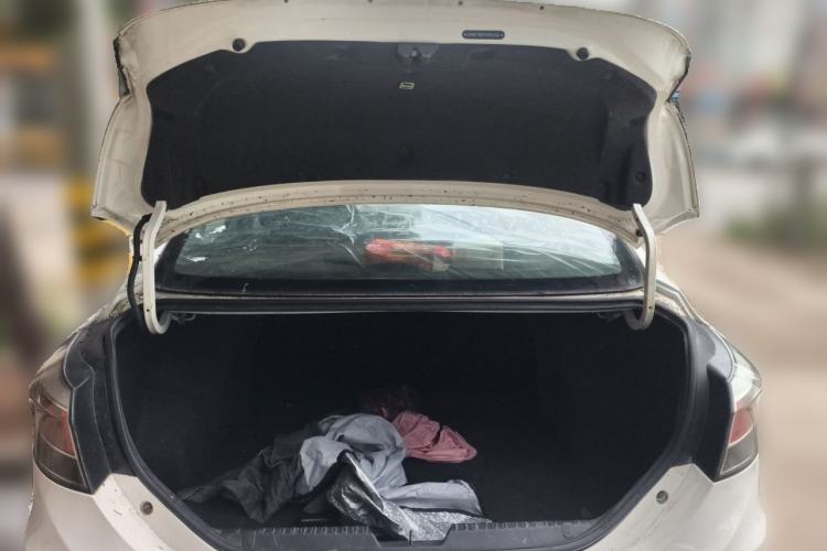 Used Chery Arrizo 3 2015 1.5L Manual High-End Version Trunk