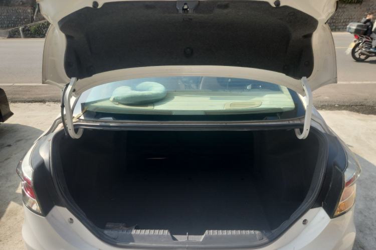 Used Chery Arrizo 3 2015 1.5L Manual High-End Version Trunk