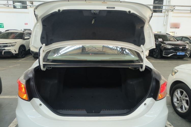 Used Chery Arrizo 3 2015 1.5L Manual High-End Version Trunk