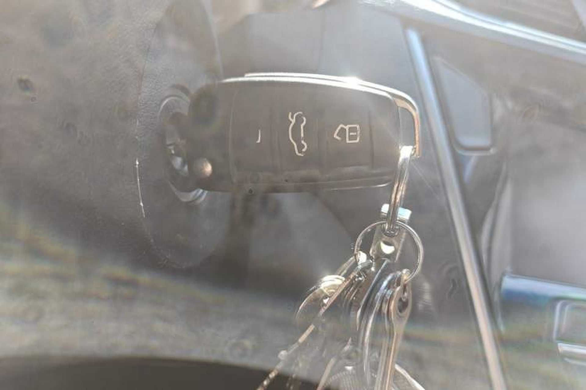 Used Chery Arrizo 3 2015 1.5L Manual High-End Version Vehicle Key