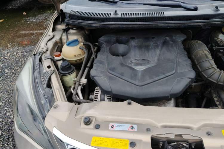 Used Chery Arrizo 3 2015 1.5L Manual High-End Version Engine Bay Right