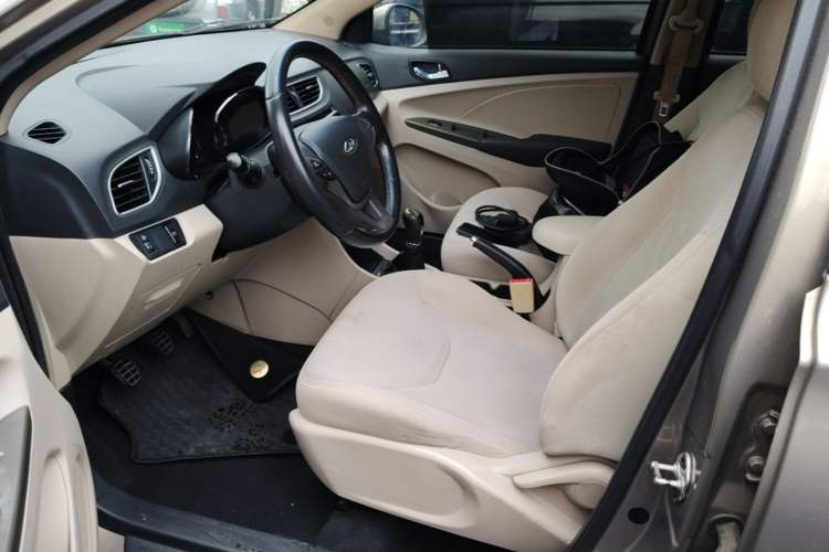 Used Chery Arrizo 3 2015 1.5L Manual High-End Version Left Front Seat
