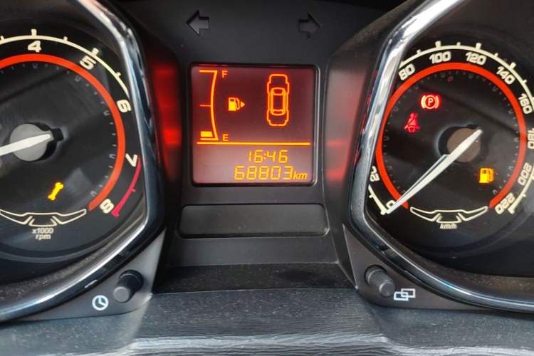 Used Chery Arrizo 3 2015 1.5L Manual High-End Version Odometer Close Up