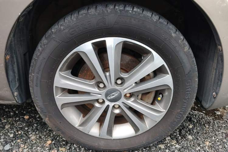 Used Chery Arrizo 3 2015 1.5L Manual High-End Version Right Front Wheel Hub
