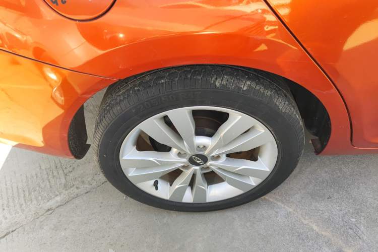Used Chery Arrizo 5 2017 1.5L CVT Trendsetting Edition Right Rear Wheel Hub