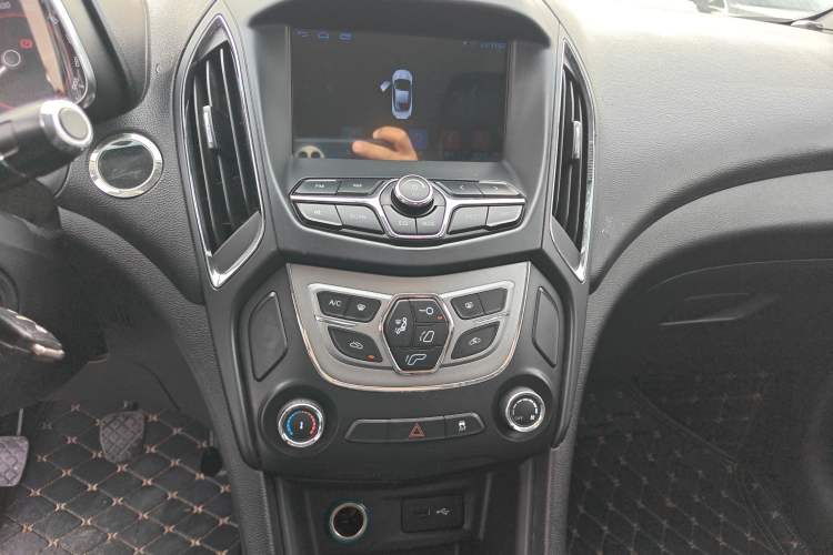 Used Chery Arrizo 5 2016 1.5L Manual Lingchao Edition Audio And AC Panel