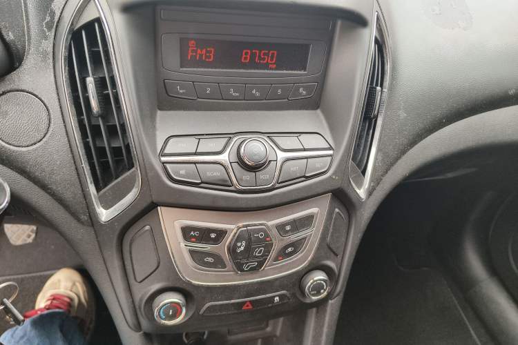 Used Chery Arrizo 5 2016 1.5L Manual Lingchao Edition Audio And AC Panel