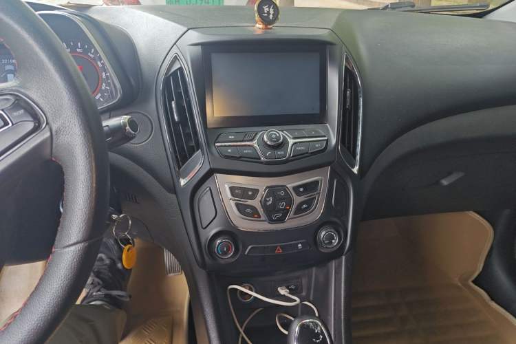 Used Chery Arrizo 5 2016 1.5L CVT Lingrui Edition Audio And AC Panel