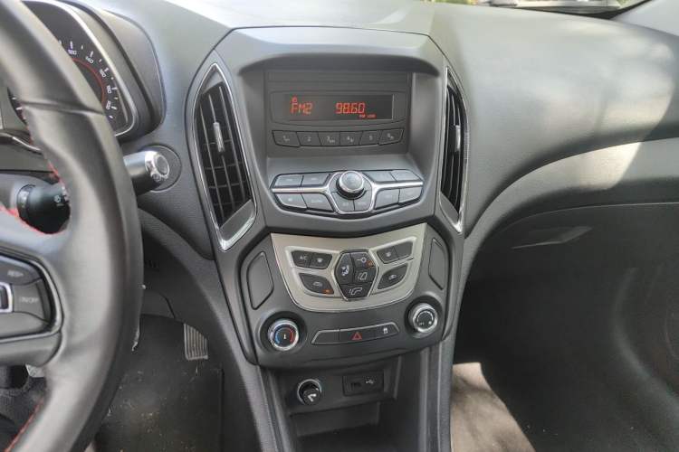 Used Chery Arrizo 5 2016 1.5L Manual Lingchao Edition Audio And AC Panel