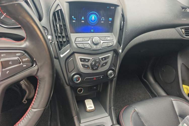Used Chery Arrizo 5 2016 1.5L CVT Luxury Edition Audio And AC Panel