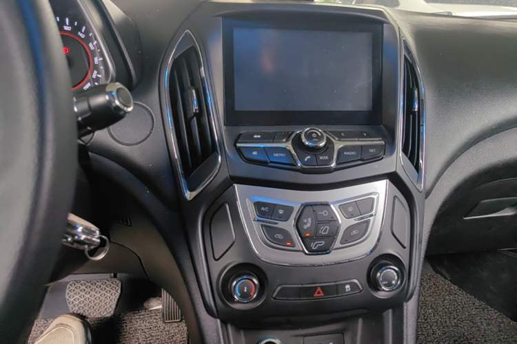 Used Chery Arrizo 5 2016 1.5L CVT Lingrui Edition Audio And AC Panel
