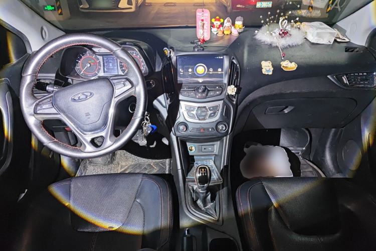 Used Chery Arrizo 5 2016 1.5L Manual Leading Version Center Console