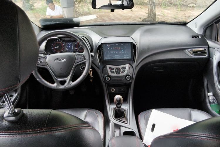 Used Chery Arrizo 5 2016 1.5L Manual Lingchao Edition Center Console